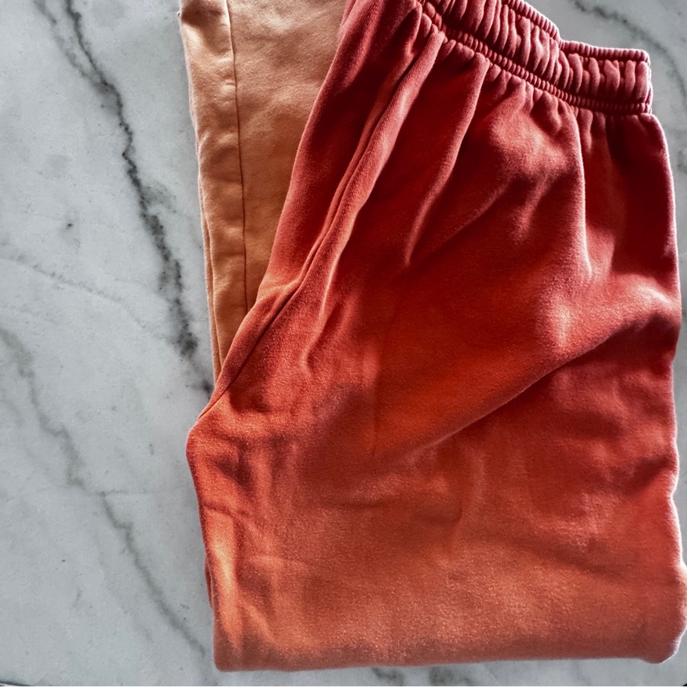 ALOYOGA Straight Leg Ombre Sweatpant Small - Picture 15 of 16
